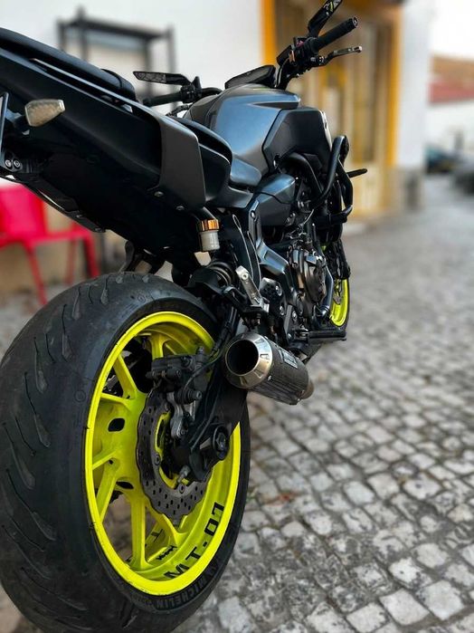 Yamaha MT-07 35kW Night Fluo - 2018