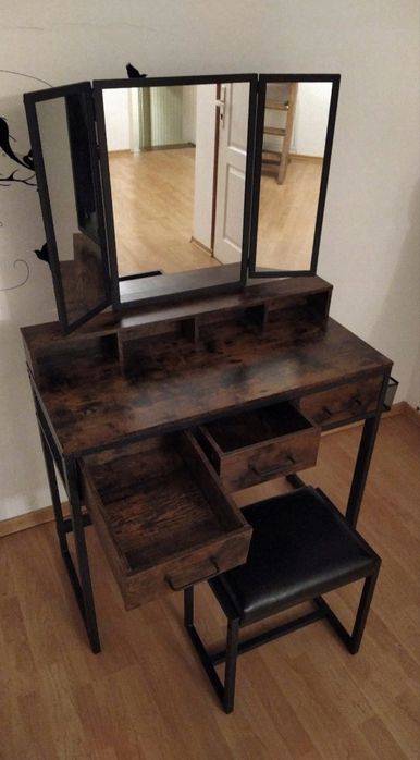 Toaketka w stylu loft