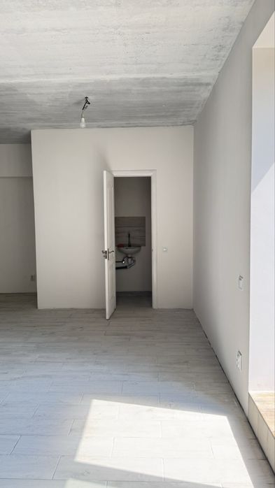 Аренда комерційного приміщення. Масани.