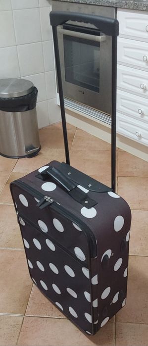 MALA DE VIAGEM DE CABINE. Casa, Férias, Quarto,Sala,Arrumação,Passeio.