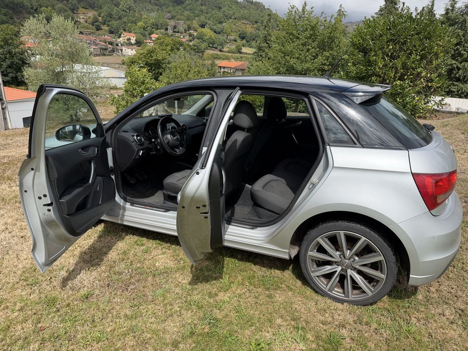 Audi A1 1.6 TDI versão Admired
