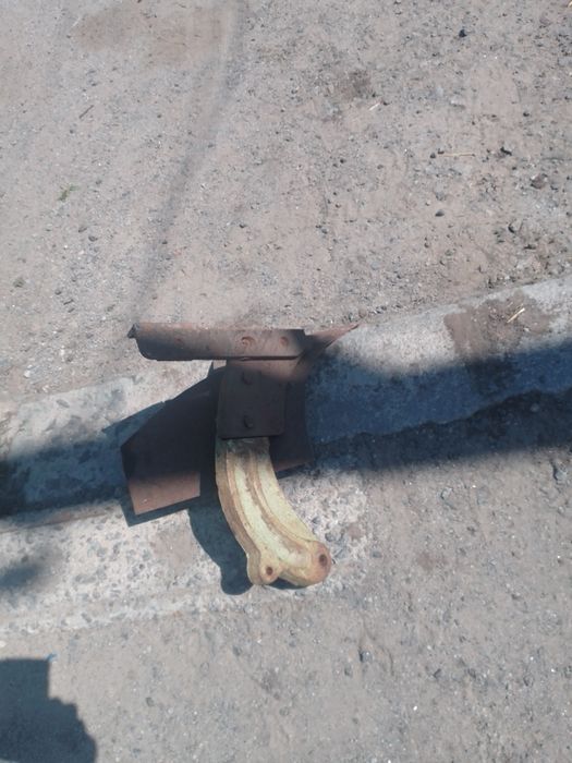 Плуг мотоблочний практично новий