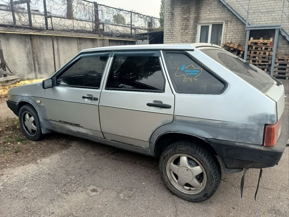 продам ВАЗ 2109 в
