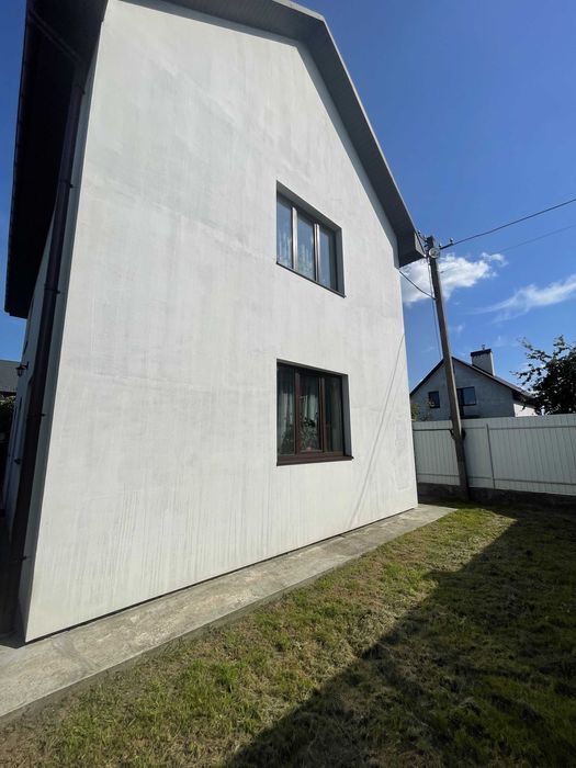 Продаж  окремого будинку+ магазин  в класній локаціі Солонка! Львів