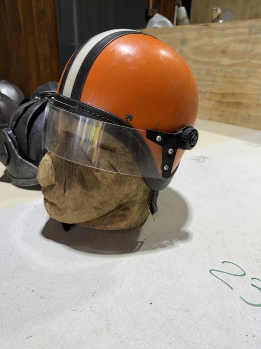 Sprzedam kask z przyłbicą
