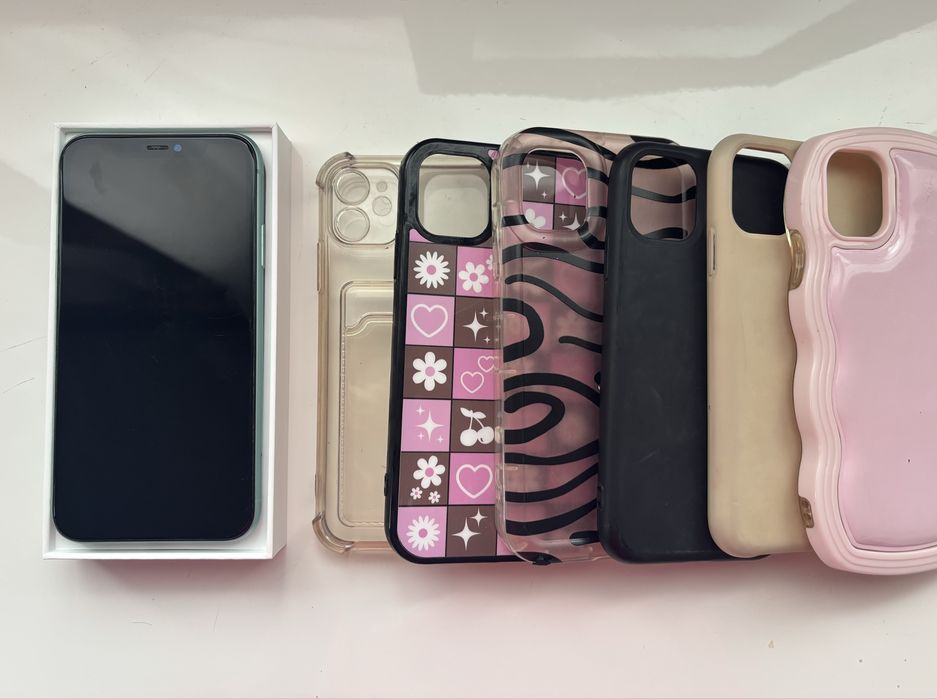 Iphone 11 128GB + capas incluidas