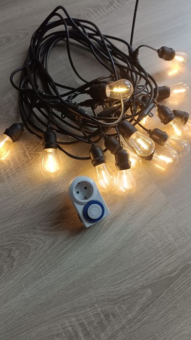 Girlanda ogrodowa 15 m ×15 lamp led e 27+programator czasowy