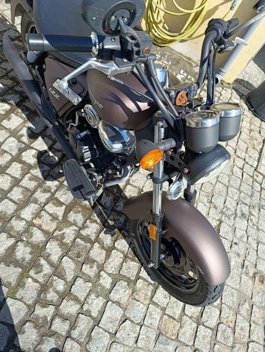 Keeway Superlight 125