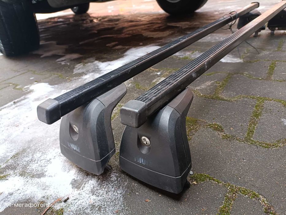 Bagaznik regulowany Thule belki dachowe 110cm