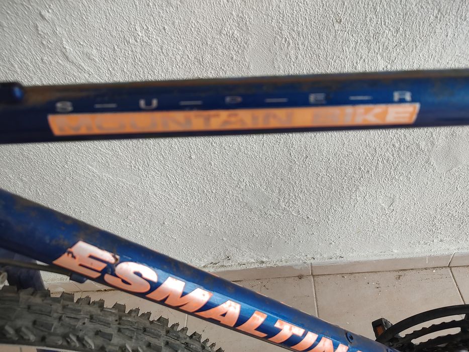 Bicicleta Esmaltina super montanha bike