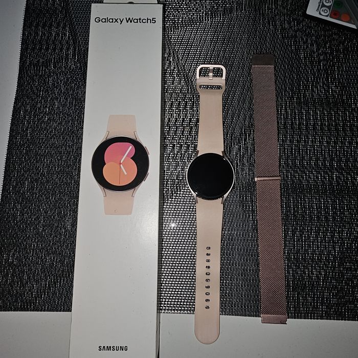 Samsung galaxy watch 5  40 mm LTE