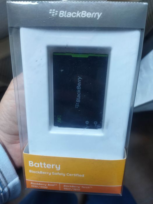 BlackBerry bold 9900 touch,gama executiva/empresarial, bateria nova
