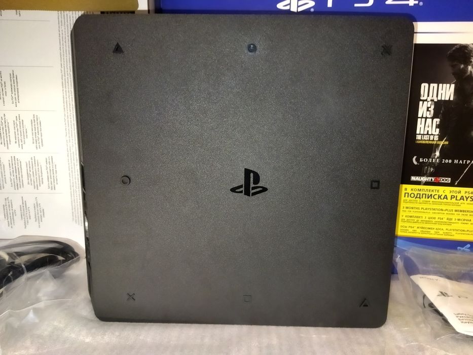 Игровая консоль PS4 PlayStation 4 Slim