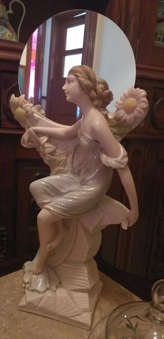 Estatueta decorativa marfinite