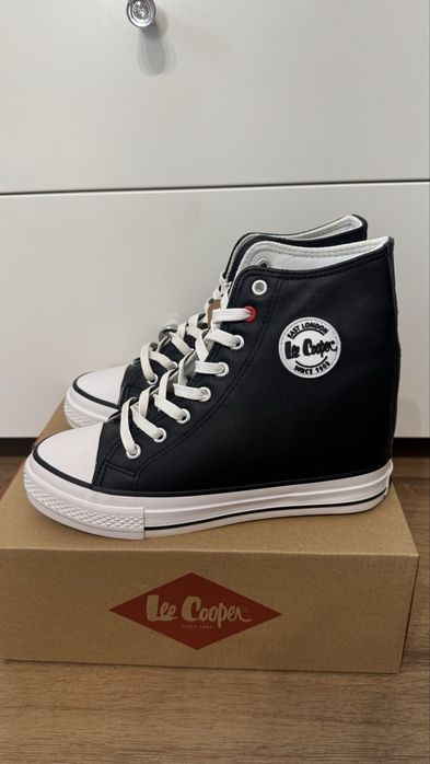 Czarne trampki damskie Lee Cooper – koturn, eko-skóra | nowe roz. 38