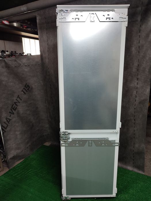 Lodówka Miele KFN 37232 ID  do zabudowy!