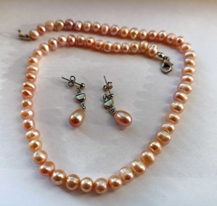 Набор Розовый жемчуг, натуральный, бусы, сережки.