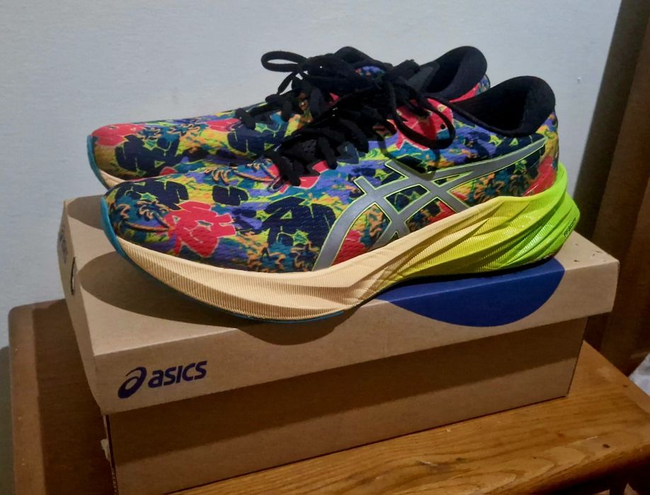 Asics Novablast 3 (Tam. 47) – 90km – Com Caixa