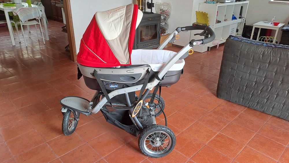 Carrinho de bebe Chicco s3 trio URGENTE!