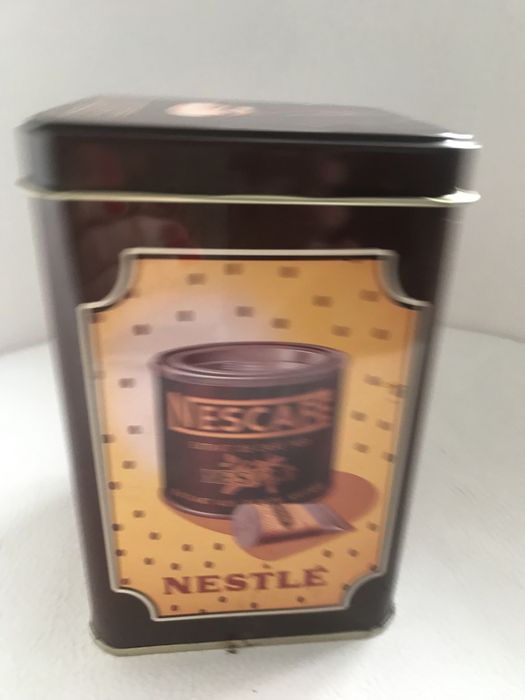 Metalowe  pudełko  Nescafe PRL.