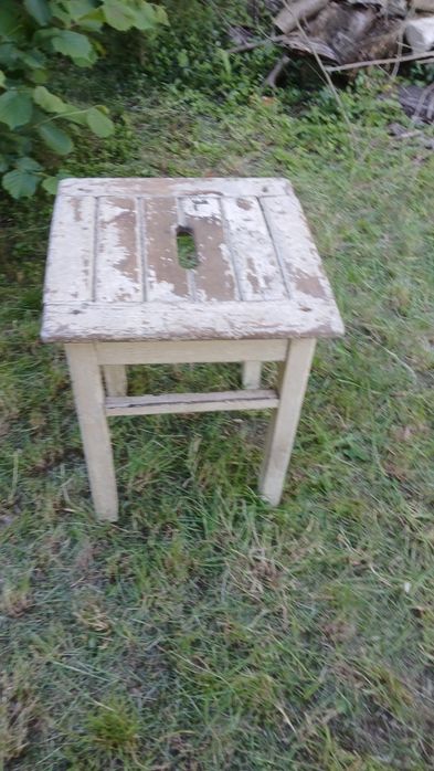 Taboret PRL drewniany duzy