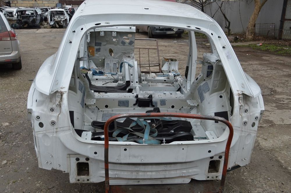 Четверть крыло задняя левая Audi E-Tron (Q8) GEN 18- (01) белая 4KE809