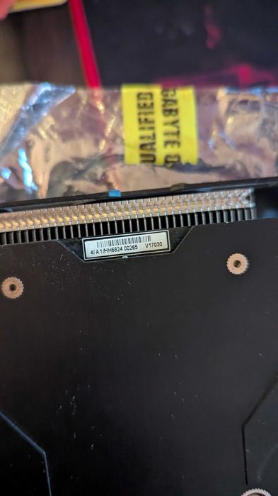 Відеокарта Gigabyte RX 580 4gb ІДЕАЛ