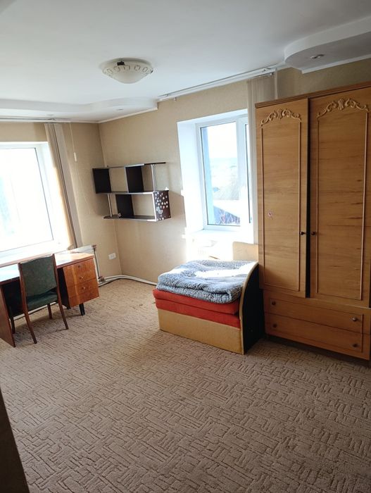 Продам 4х кімнатну 2рівневу квартиру в двоквартирному будинку