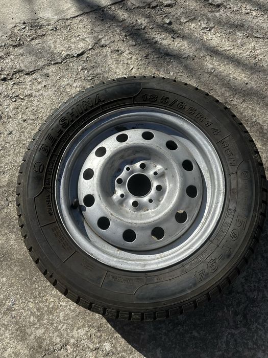 Продам резину в сборе. Запаска с диском на Ваз 2170 185/65/14