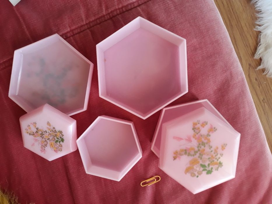 3 caixas porta joias. Encaixam