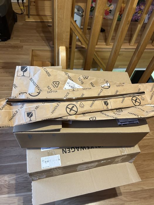 Хромований молдинг