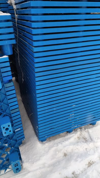 Palety plastikowe 120x100x14h