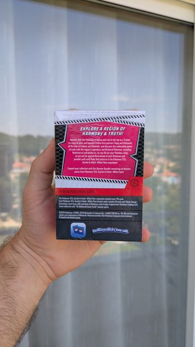 Pokémon TCG: White Flare Booster Bundle
