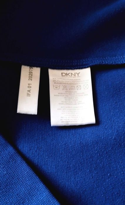 Damska śliczna bluza Dkny