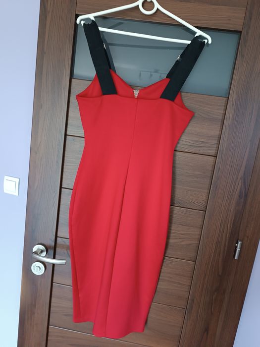 Czerwona sukienka