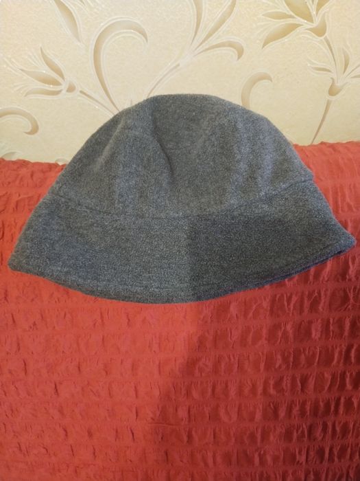 Модная Шляпка серого цвета