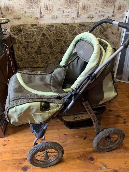 Продам коляску в хорошу стані