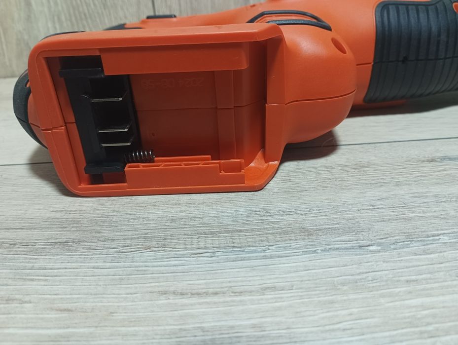 Сабельная пила Black+Decker Bdcr18