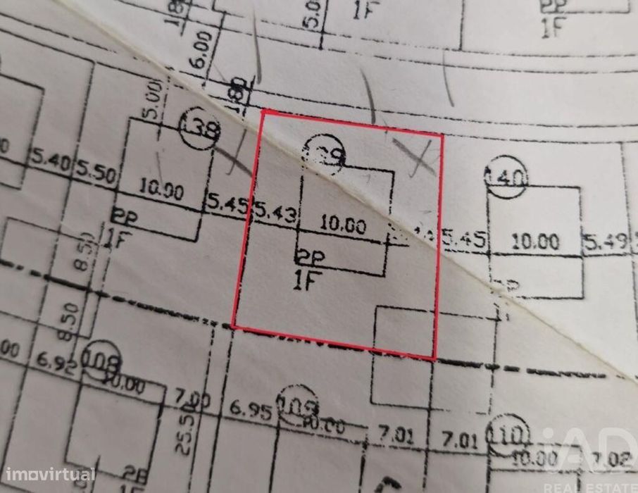 Terreno em Rio Maior de 240,00 m2