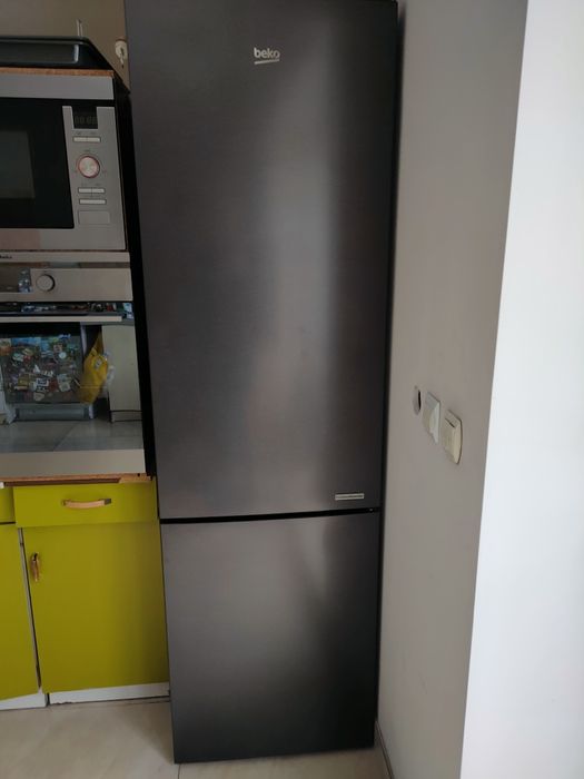 Lodówka Beko MCNA406I632XBRN uszkodzona w całości lub części