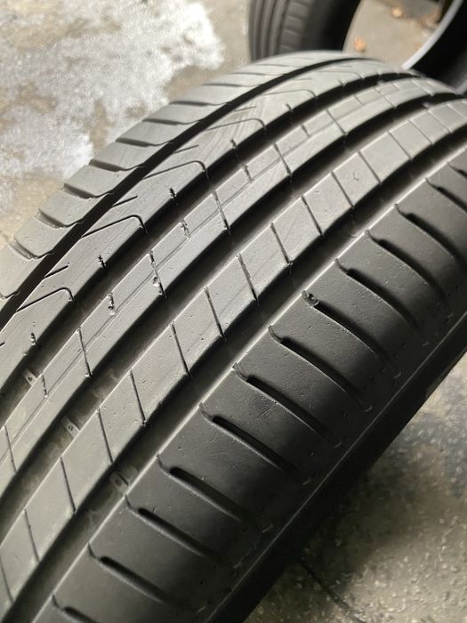 Pneus 215/55/17 Pirelli Cinturato P7 (SEMI-NOVOS)