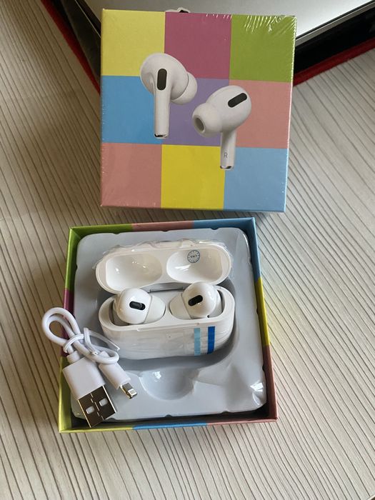 Безпровідні навушники типу AirPods pro2