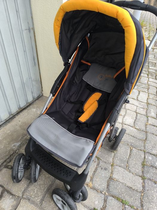 Carrinho bebé mais ovo.