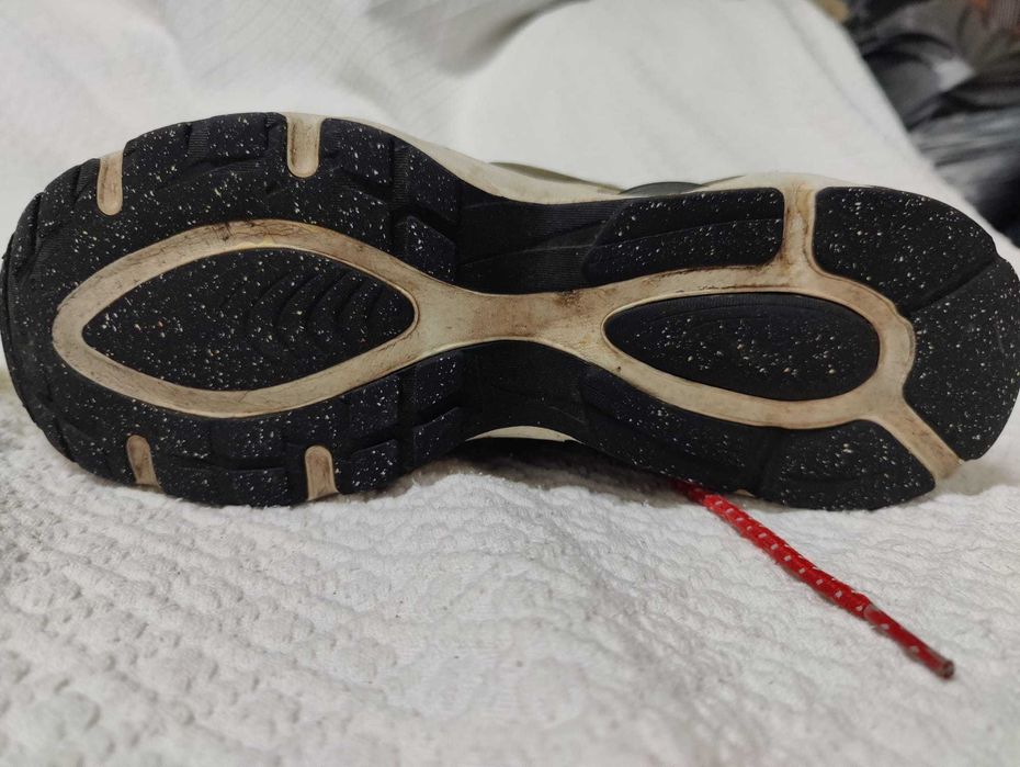Sapatilhas Nike Air tam. 42,5 em muito bom estado.