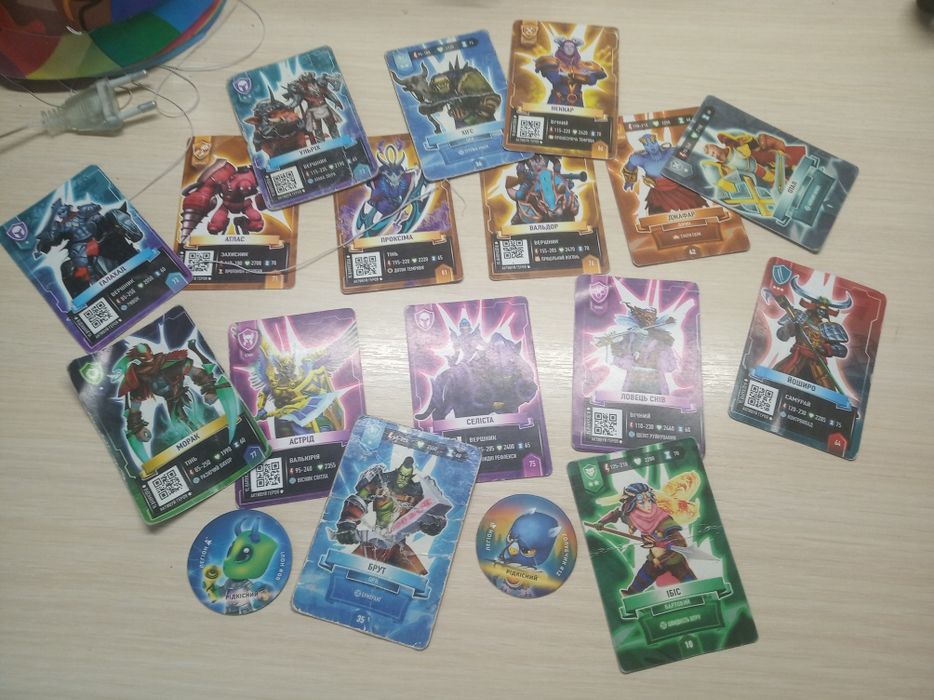 Фишки и карточки