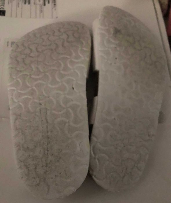 4 pares de Sapatos, n.º 33/34, Primark. Portes grátis!