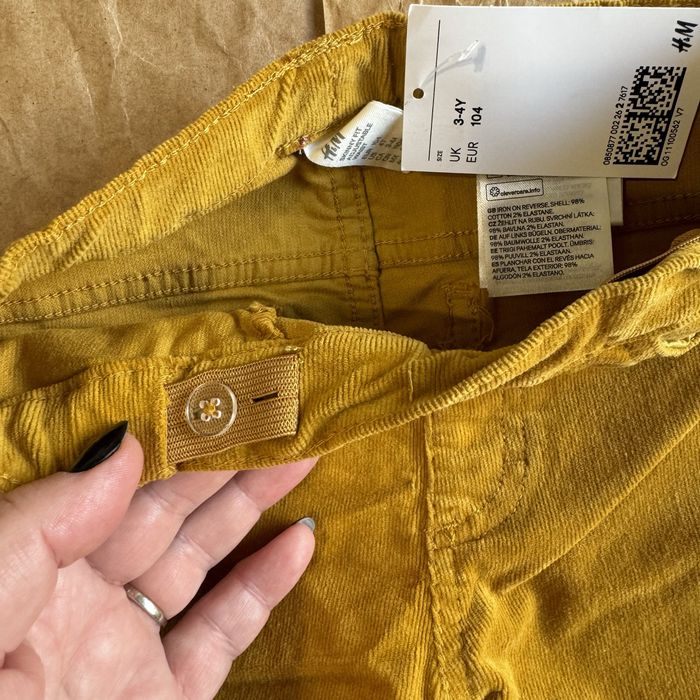 Штани вельветові гірчичні джинси НОВІ H&M вельветки джинси  НМ 104 см 3-4 роки гірчичний колір