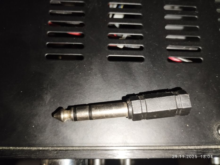 Wzmacniacz Hollywood HVA-5000USB