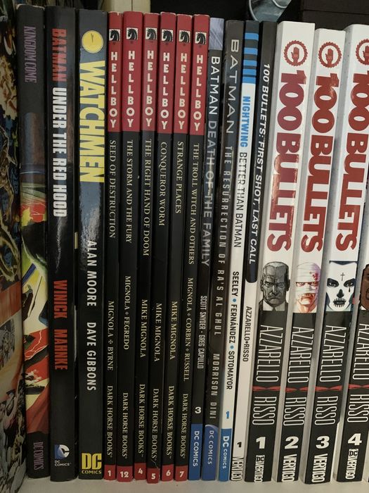 BD Batman, Hellboy, 100 bullets, Watchmen, V vendetta