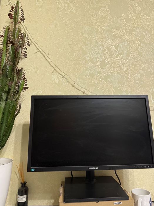 Монітор 24" Samsung S24E650PL - Class A